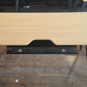 nova-u-desktop-table